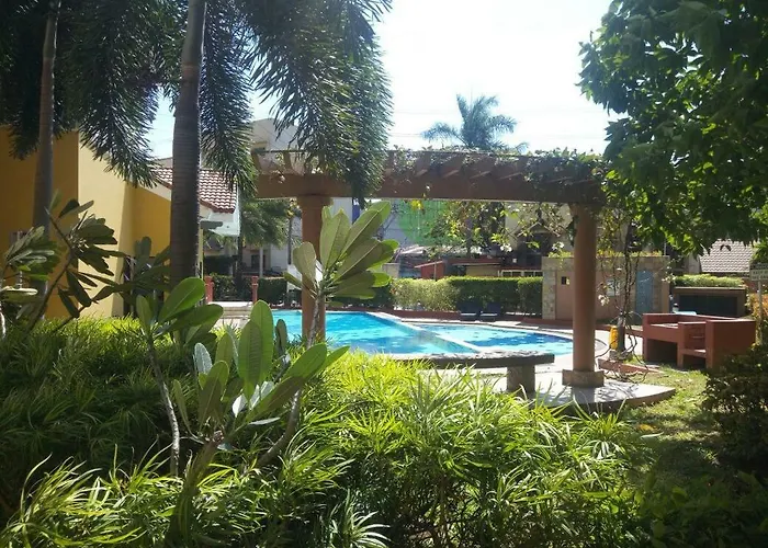 2br Avida Tower Near Naia Airport Apartment *